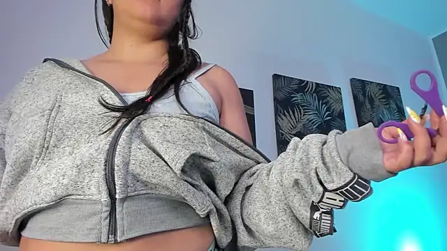 Snapshot of Kathia_Morelli chatting on 10.01.25 Kathia Morelli online show from 10.01.25