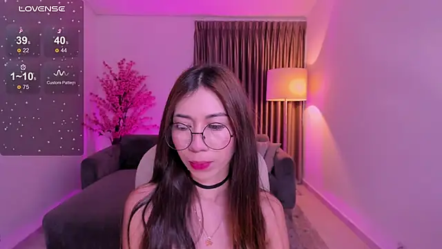 Snapshot of sammy_jhons chatting on 10.20.25 sammy jhons online show from 10.20.25