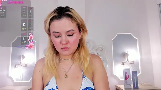 Sara  Williams online show from 01.07.25