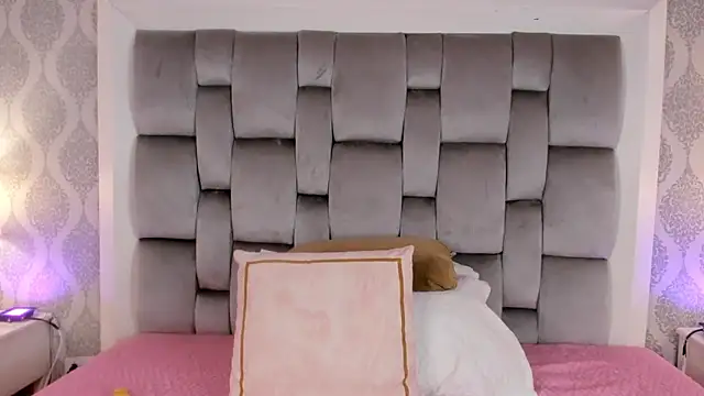 Sara  Williams online show from 02.21.25