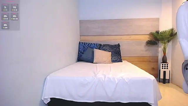 Snapshot of Violetta_rainbow chatting on 01.15.25 Violetta rainbow online show from 01.15.25