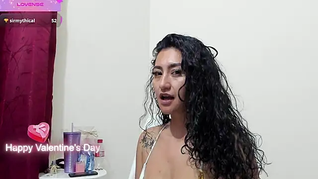 Snapshot of Missmia23 chatting on 02.28.25 Missmia23 online show from 02.28.25