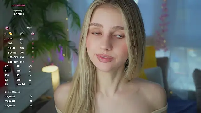 Snapshot of Fluffy-Angel chatting on 01.30.25 Fluffy-Angel online show from 01.30.25