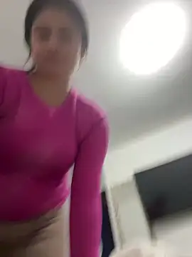 Stephania 18 online show from 12.21.24