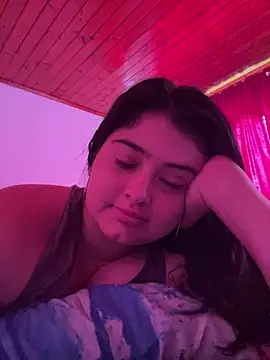 Stephania 18 online show from 02.26.25