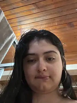 Stephania 18 online show from 03.03.25