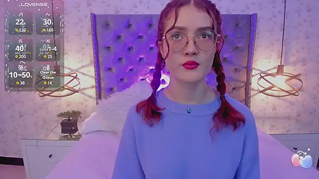 Snapshot of MiaWinx chatting on 02.11.25 MiaWinx online show from 02.11.25