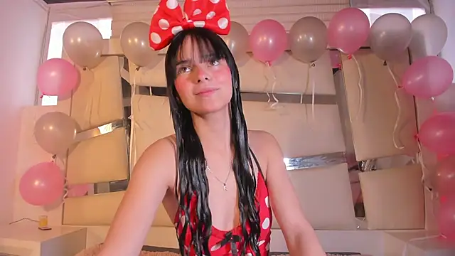 chrystal js online show from 10.17.25