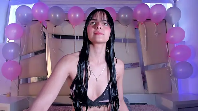 chrystal js online show from 10.21.25