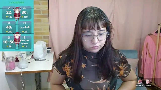 Snapshot of emitaa17228o chatting on 12.12.24 emitaa17228o online show from 12.12.24