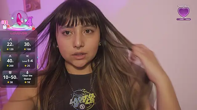 Snapshot of emitaa17228o chatting on 09.23.25 emitaa17228o online show from 09.23.25