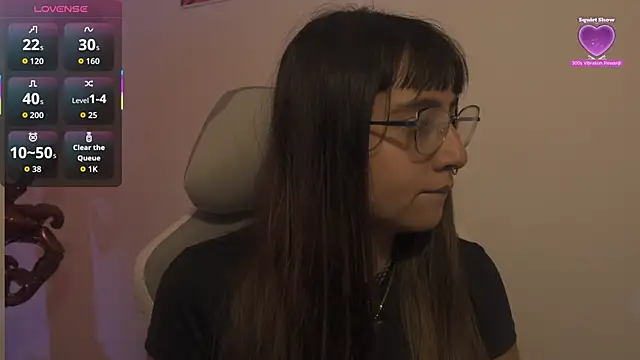 Snapshot of emitaa17228o chatting on 10.20.25 emitaa17228o online show from 10.20.25