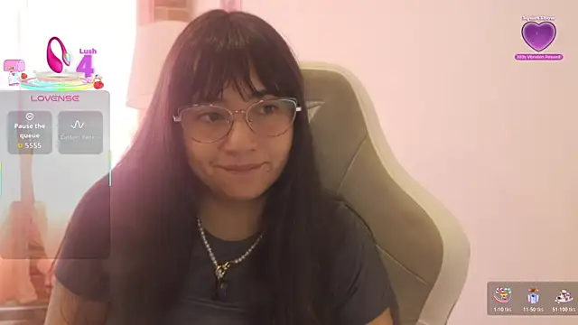 Snapshot of emitaa17228o chatting on 06.28.26 emitaa17228o online show from 06.28.26