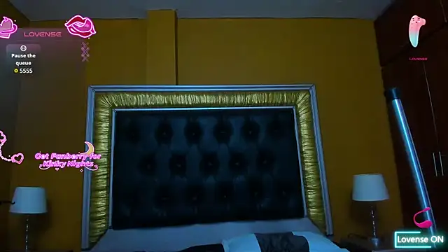 AniEvans  online show from 11.02.25