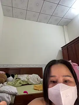    Erin    online show from 04.22.26