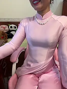    Erin    online show from 04.28.26