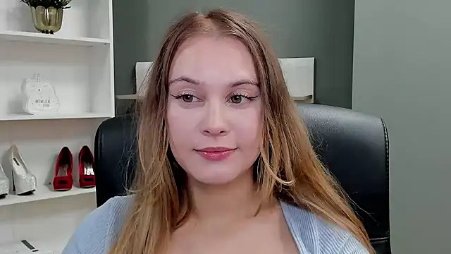 kitty valeria online show from 10.14.25