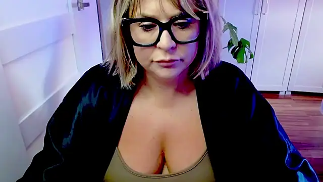 teaseDiana online show from 05.06.26