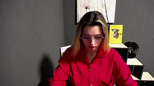 lady olivia  online show from 04.24.26