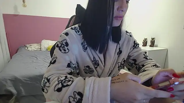 YasmimBrasil online show from 06.17.26