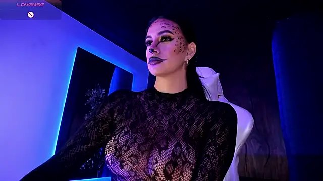 Taylor-Jonnees online show from 10.10.25