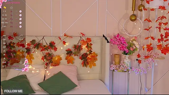 Snapshot of Lolly_Neal chatting on 11.14.25 Lolly Neal online show from 11.14.25