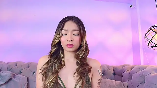 Victoria Adams14 online show from 09.18.25