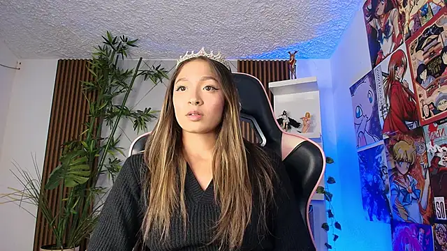 Victoria Adams14 online show from 10.19.25