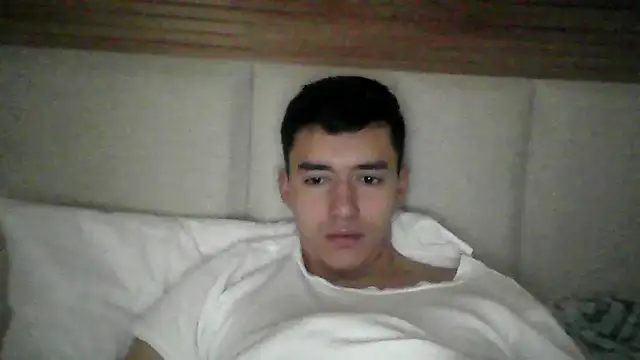 Snapshot of Estebitan_vm chatting on 10.03.25 Estebitan vm online show from 10.03.25