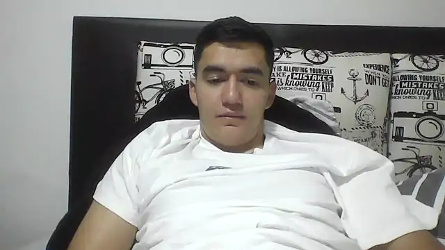 Snapshot of Estebitan_vm chatting on 07.05.26 Estebitan vm online show from 07.05.26
