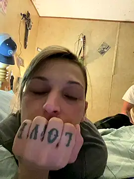 Nicole96666 online show from 10.18.25