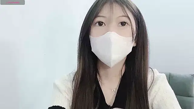 Snapshot of tanhxiu chatting on 12.13.24 tanhxiu online show from 12.13.24