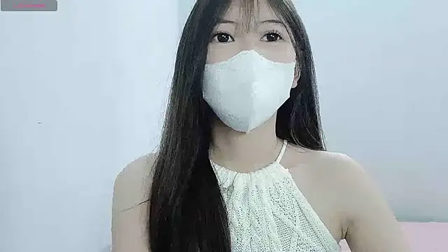 Snapshot of tanhxiu chatting on 12.15.24 tanhxiu online show from 12.15.24