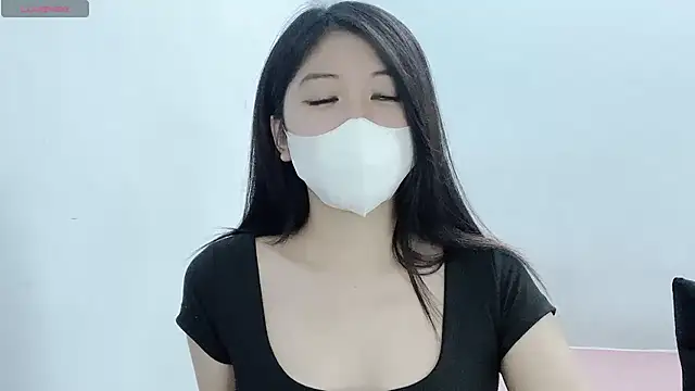 Snapshot of tanhxiu chatting on 11.06.25 tanhxiu online show from 11.06.25