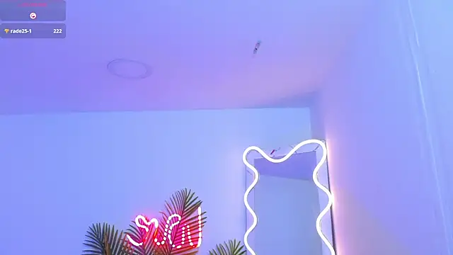 Snapshot of Chiara_tay chatting on 03.08.25 Chiara tay online show from 03.08.25