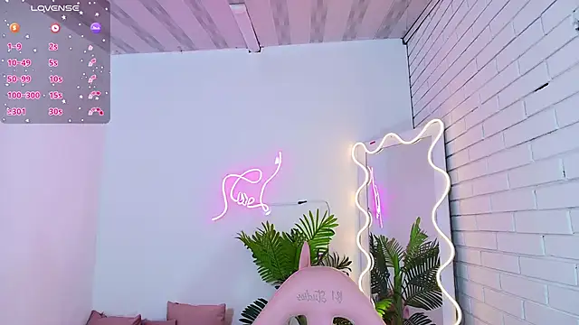 Snapshot of Chiara_tay chatting on 03.13.25 Chiara tay online show from 03.13.25