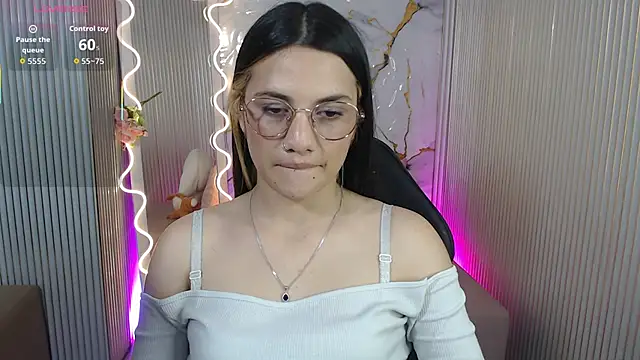 Chiara tay online show from 05.08.26