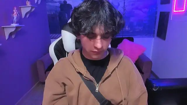 Luke Howland online show from 12.17.24