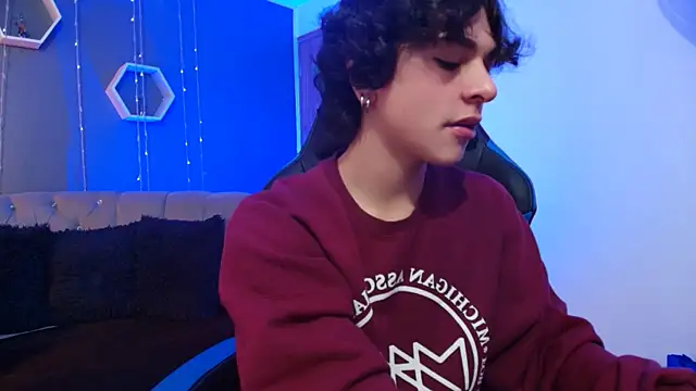 Luke Howland online show from 12.24.24