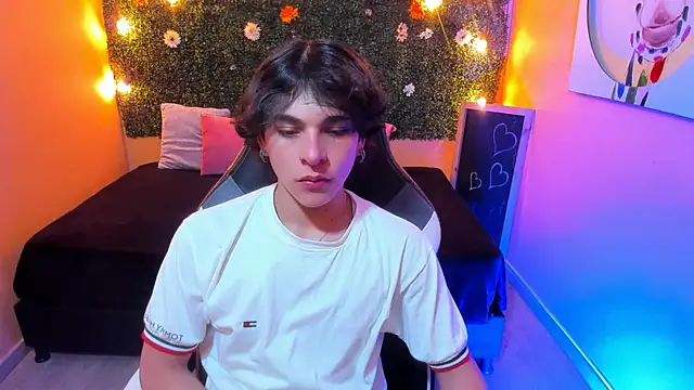 Luke Howland online show from 01.15.25