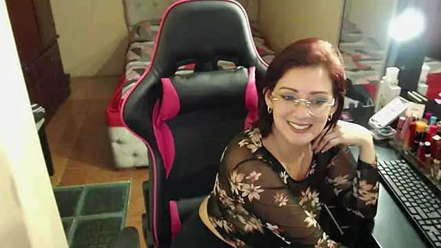 Carol Scottt online show from 12.17.24