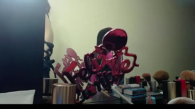 Carol Scottt online show from 02.08.25