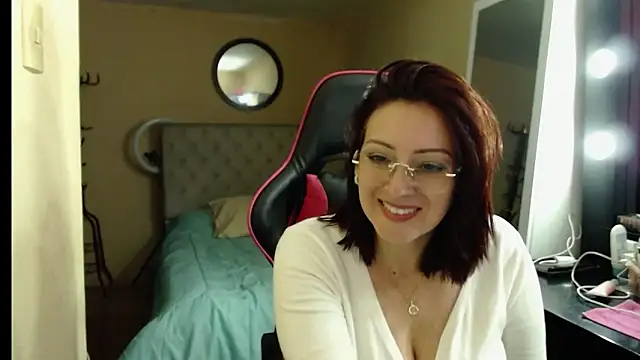 Carol Scottt online show from 09.25.25