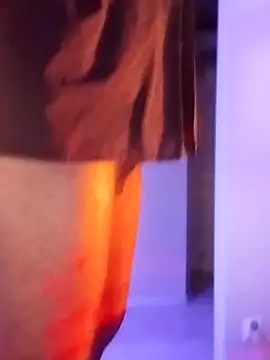 Snapshot of McdyllanXX chatting on 10.04.25 McdyllanXX online show from 10.04.25