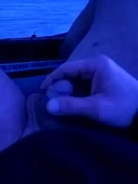 Snapshot of McdyllanXX chatting on 12.20.25 McdyllanXX online show from 12.20.25