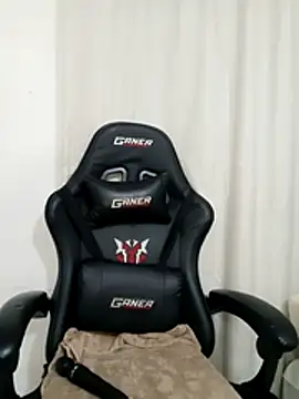 Snapshot of charmainexxx chatting on 10.29.25 charmainexxx online show from 10.29.25