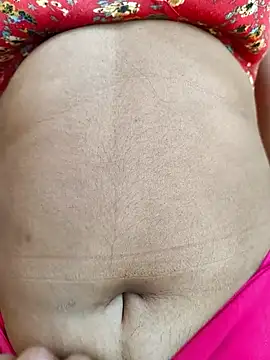 Snapshot of Lovley_Eesha chatting on 02.25.26 Lovley Eesha online show from 02.25.26