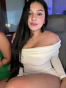 Snapshot of sarasoto_1 chatting on 02.16.25 sarasoto 1 online show from 02.16.25