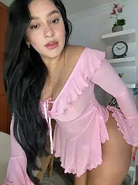 Snapshot of sarasoto_1 chatting on 03.22.25 sarasoto 1 online show from 03.22.25