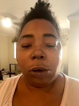 Snapshot of JCCaramelbarbie1 chatting on 10.20.25 JCCaramelbarbie1 online show from 10.20.25